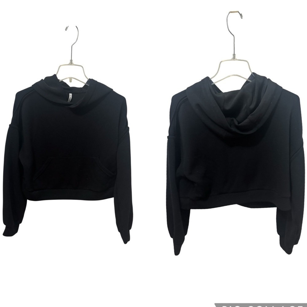 HALARA Classic Black Cropped Hoodie Size Small